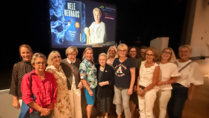 Nele Neuhaus las in Hofheim – zugunsten von FUSE