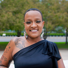 Njeri Headshot 2025.jpeg