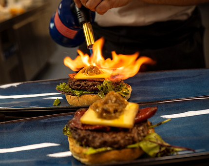 BURGER FLAMBÉ DSC03227.jpg