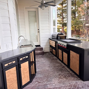 Outdoor Kitchen