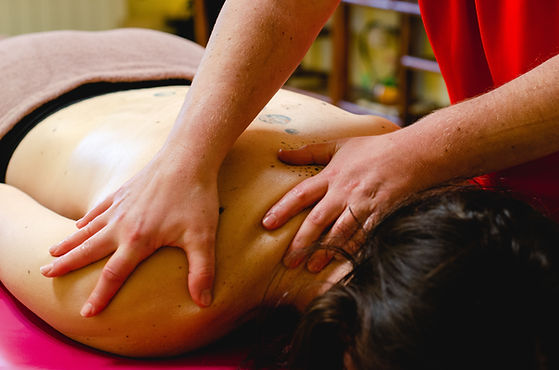 massage nuque duerne.jpeg
