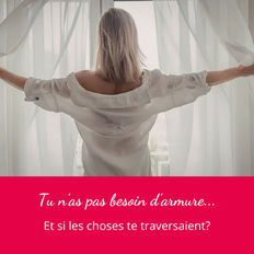 femme bras ouverts