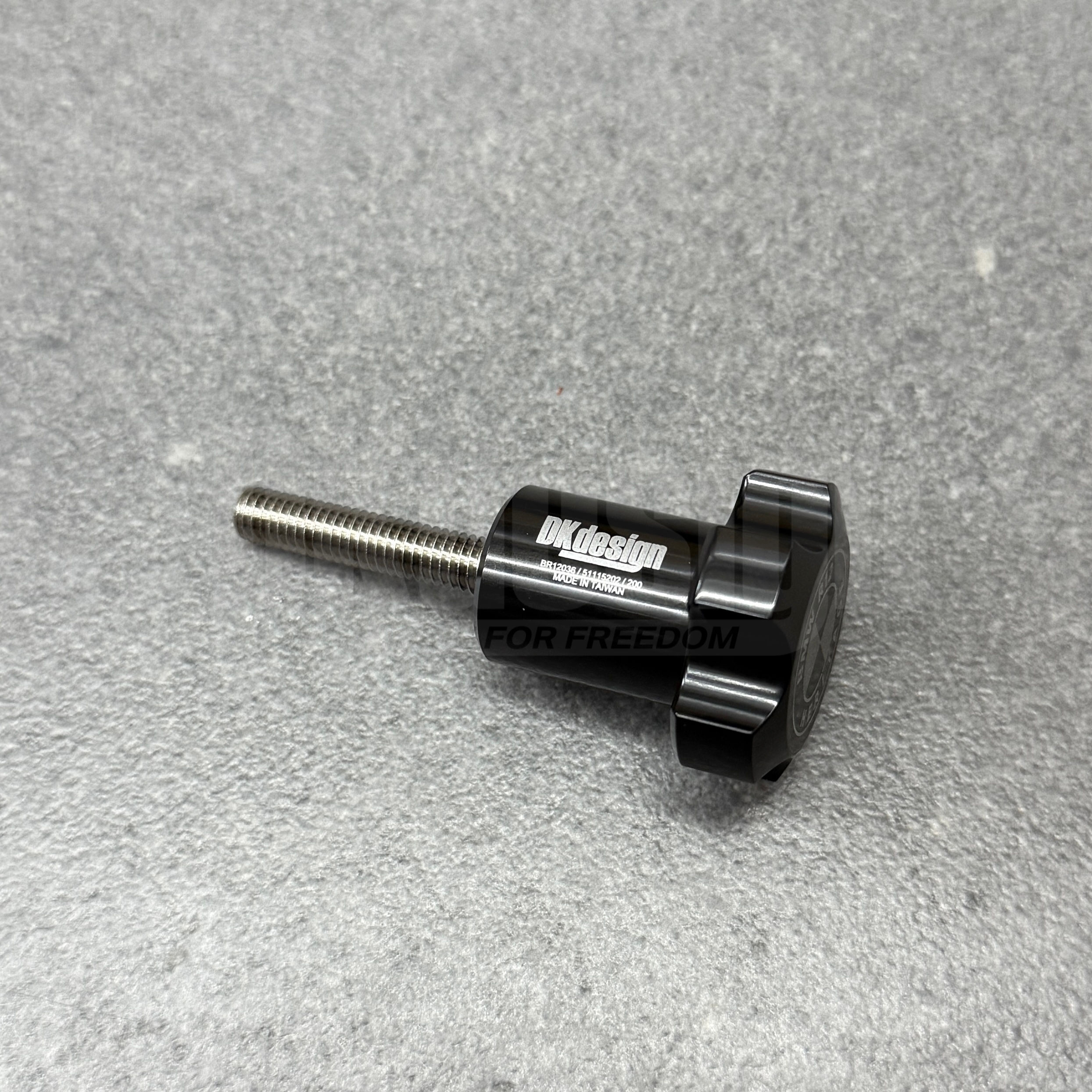 DKdesign - BMW R12 nineT Seat Quick Remove Bolt