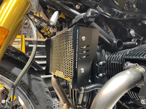 BMW RnineT MEGA オイルクーラー DKdesign DKdesign - BMW R nineT MEGA Oil Cooler | DKdesign MotorParts