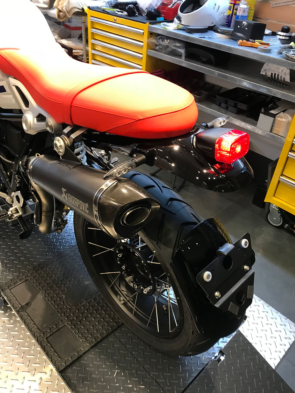 Thumbnail: DKdesign - BMW R nineT Vintage Square Tail Light Fender Kit