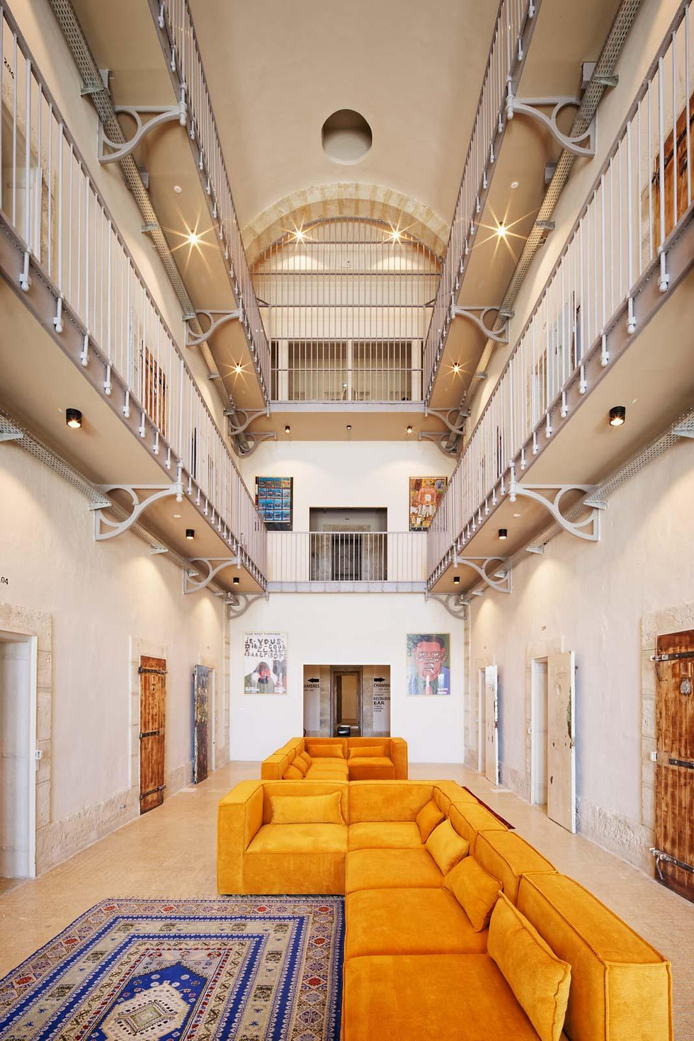 Hôtel prison de luxe à Bézier en France