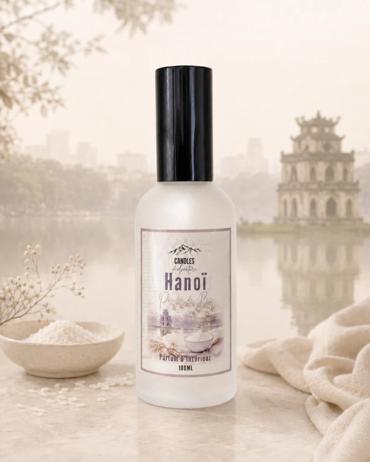 Parfum d’ambiance Hanoï Poudre de Riz Candles Adventure dans un décor élégant inspiré de Hanoï