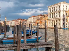 vue sur le grand canal de venise et ses palais