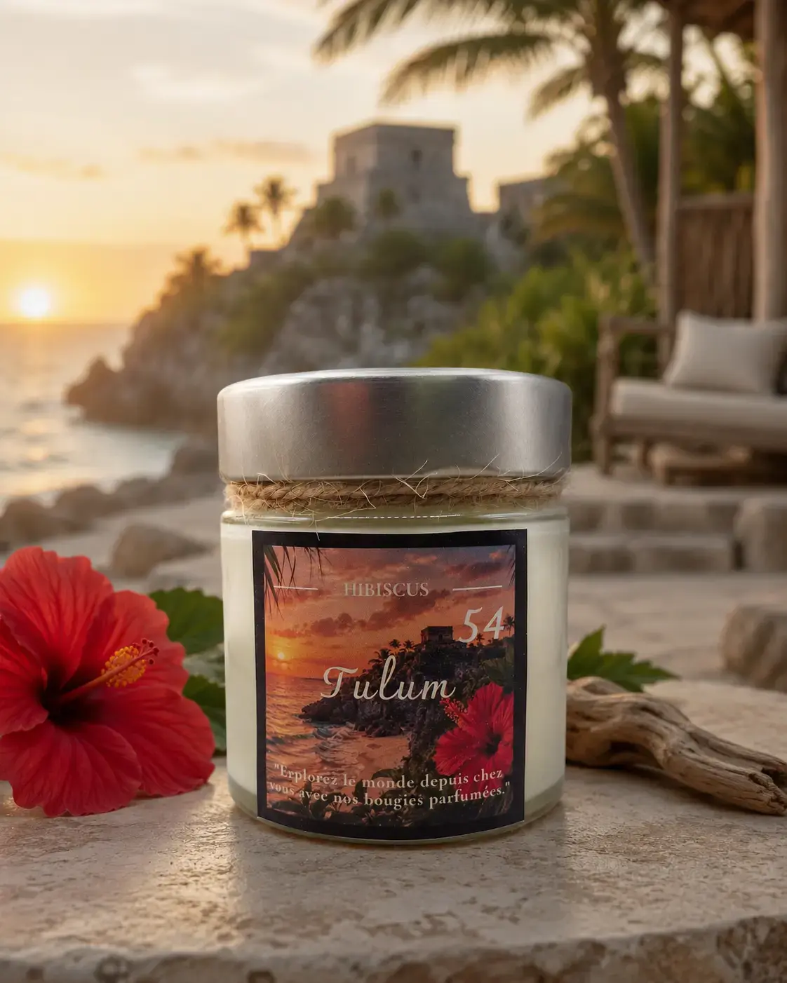 Bougie artisanale parfumée Tulum – Fleur d’Hibiscus Candles Adventure