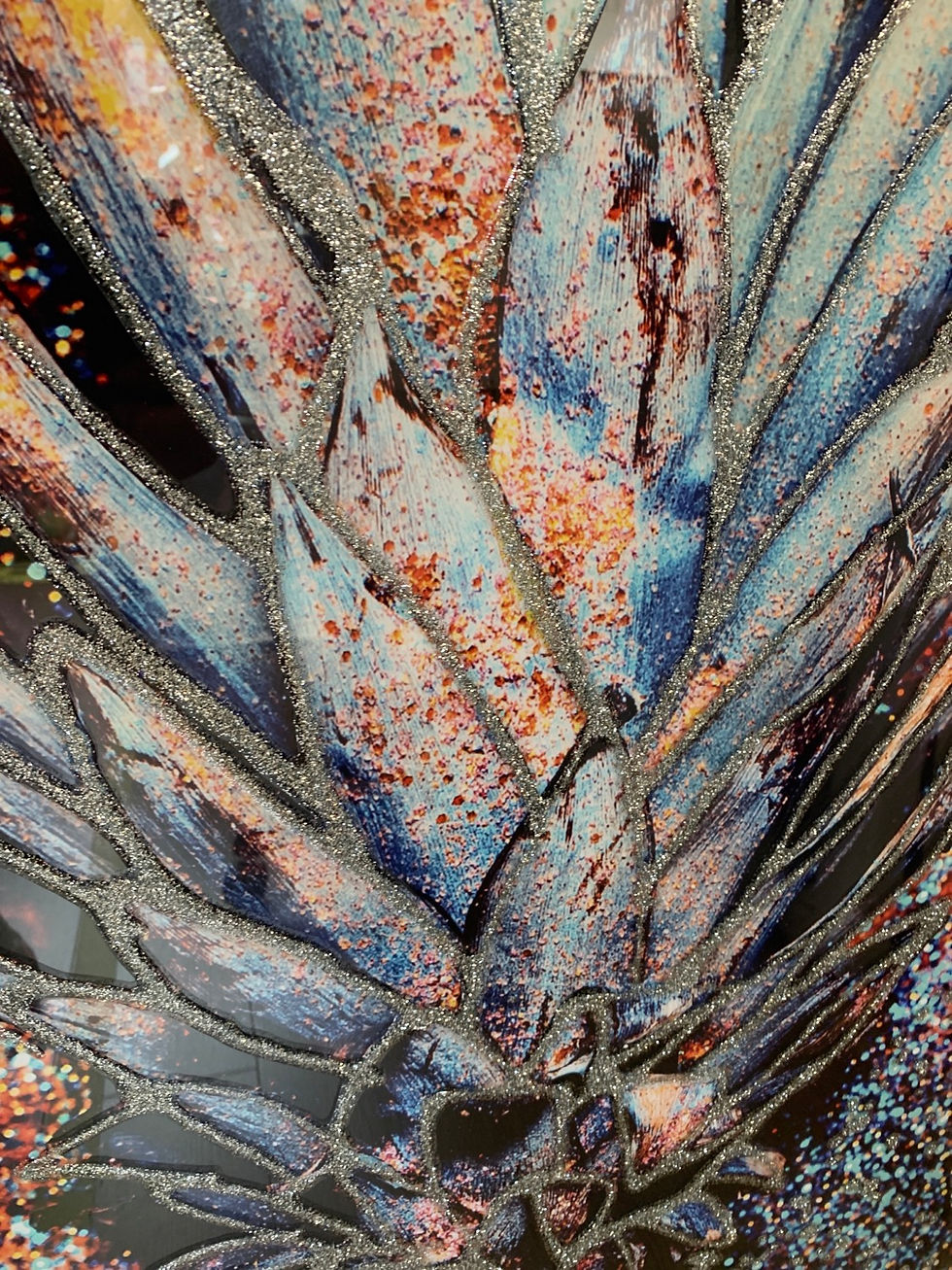 Thumbnail: Pineapple on Mirrored Frame 95x75cm