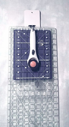 This little rack can hold rulers, mats and tools in a small space