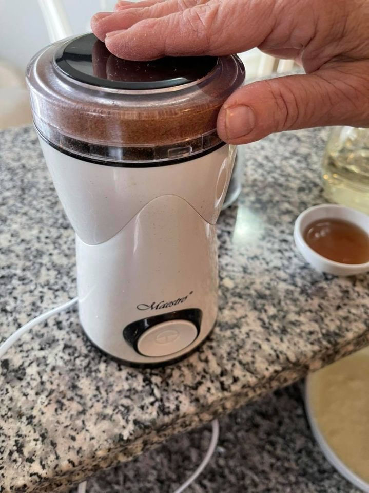 Μικρογραφία: Ηλεκτρικός μιλος μπαχαρικών👍 γρήγορα και τέλεια φρέσκα❤️