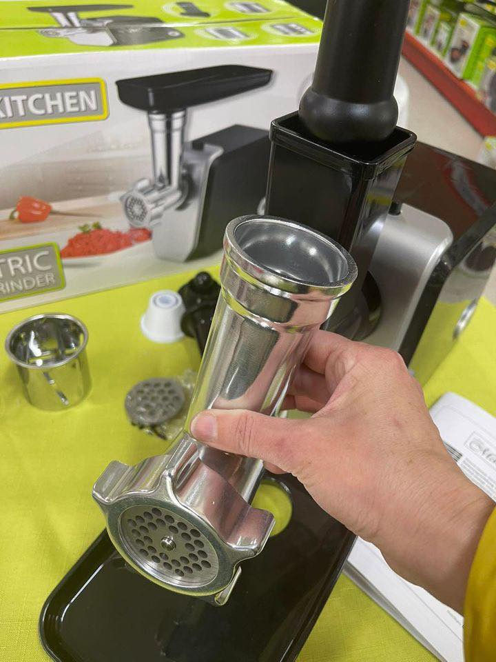 Μικρογραφία: Ηλεκτρική κουζινομηχανή για το τρίψιμο του σκληρού τυριού της Φλαούνας 👍💪👏κ