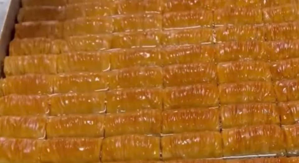 Μικρογραφία: Prodromos* Ταψιά για σιροπιαστά!!