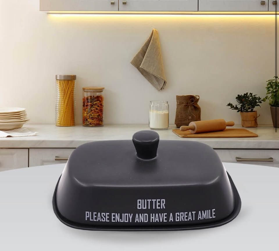 Prodromos® Black Series – Κεραμική Βουτυριέρα με Επιγραφή