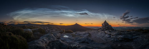 Bennachie low rez.jpg