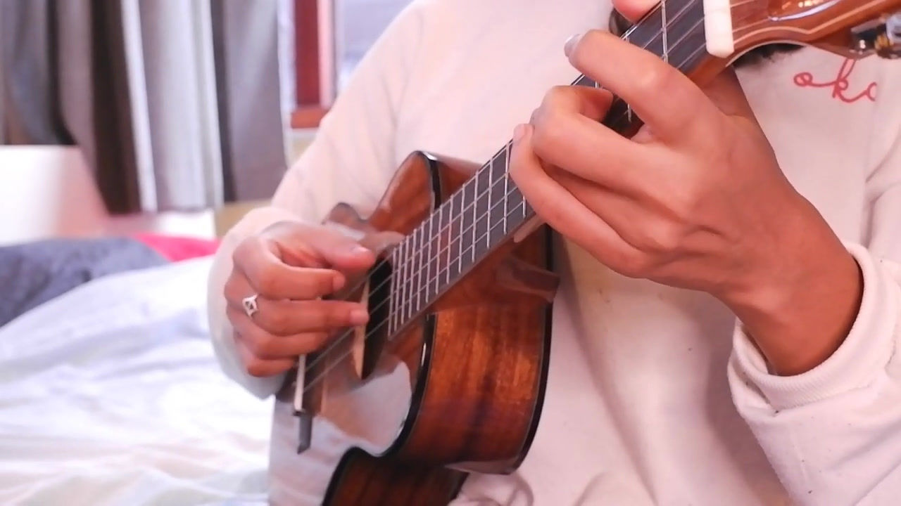 (Elvis Presley) Can't Help Falling In Love Sheet Music & Ukulele Tabs