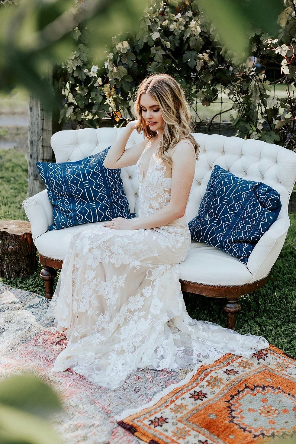 Thumbnail: Vintage Tufted Settee - RENTAL