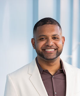 20250716 Columbia Univeristy Lucas Hoeffel INTOuCH Cohorts 18 & 19 Graduation Ceremony-550