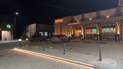 Лінійний вбудований фасадний світильник