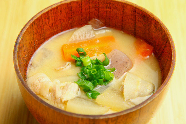 あだち家豚汁