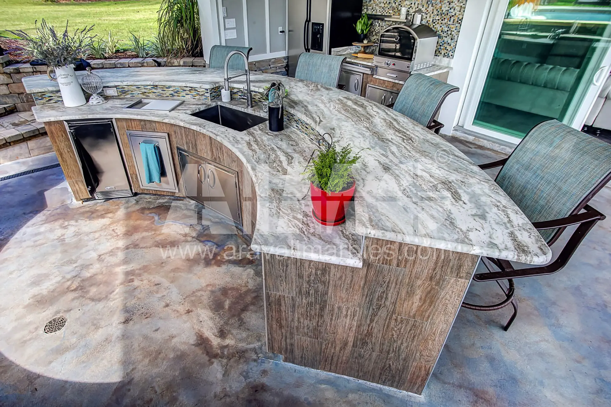 Fantasy Brown Quartzite Slabs Exporters.webp