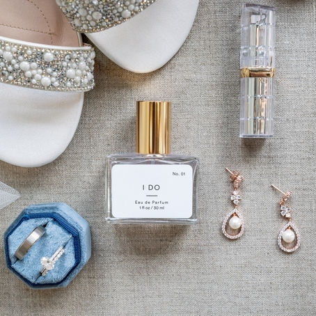 What to Have in Your Wedding Accessory Box // Michigan Wedding Photographer
