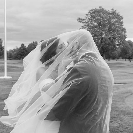 A Gorgeous Wedding at the Sunnybrook Country Club in Grandville, Michigan 