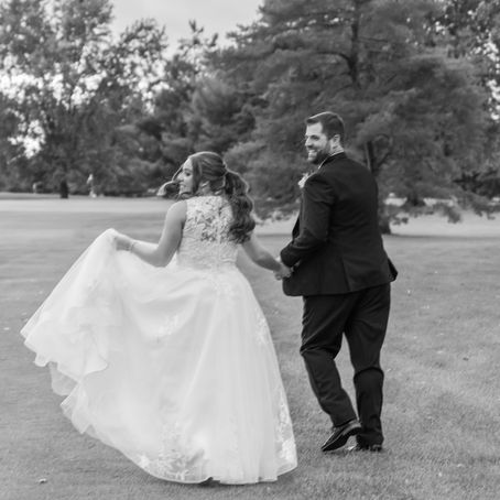 A Timeless Romantic Wedding at the Davison Country Club