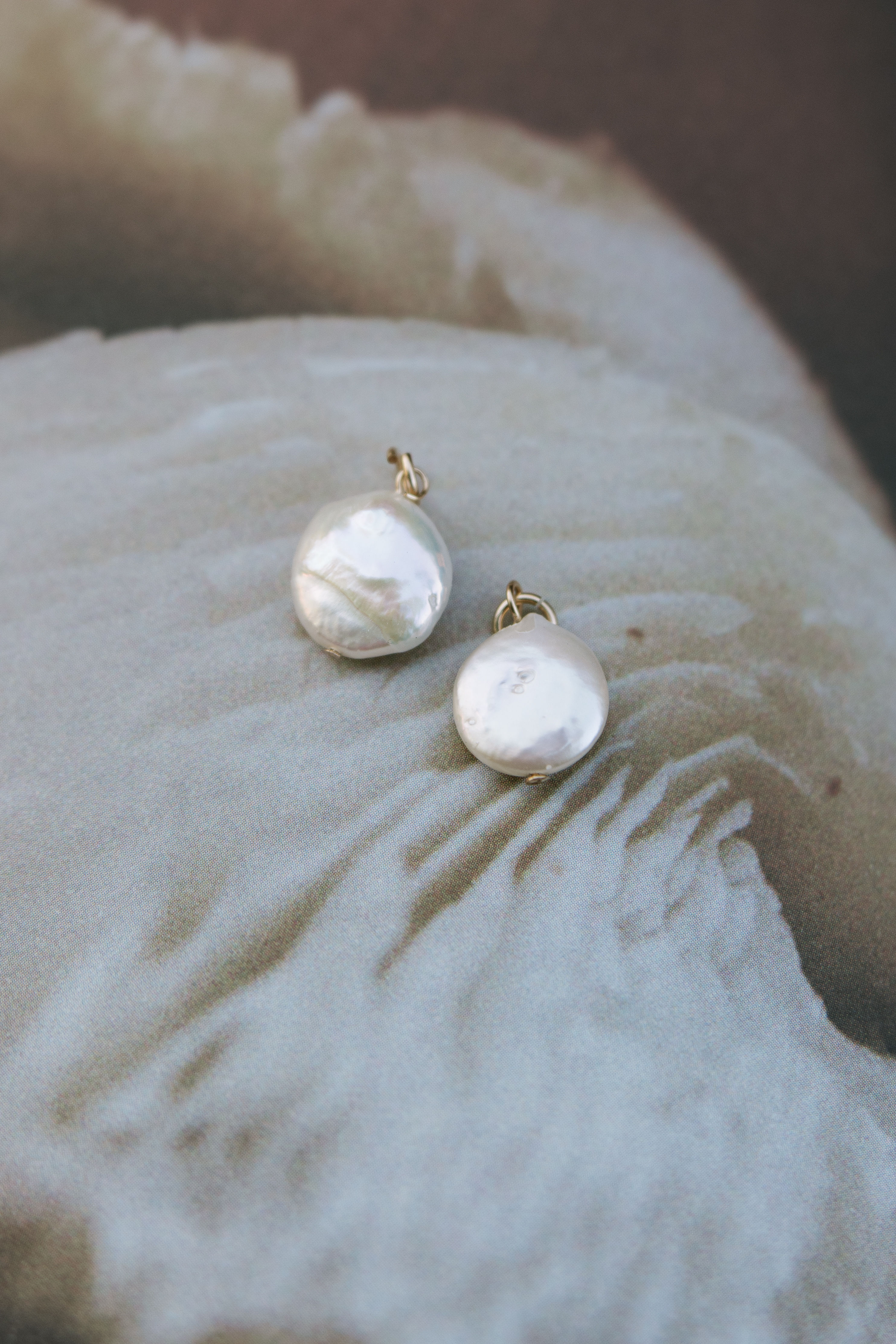 Medium Coin Pearl Charm