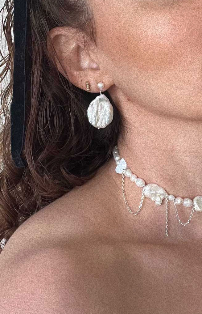 תמונה ממוזערת: עגילי פנינים וכסף | פיה- לבן