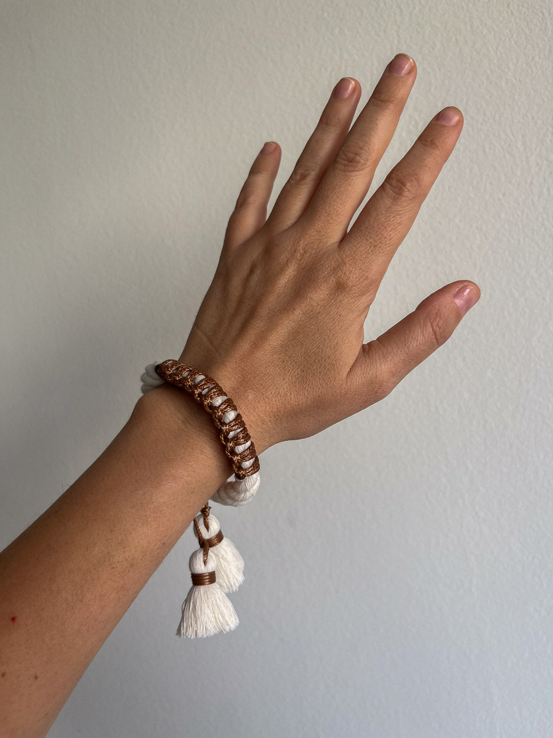 צמיד גזע- חום