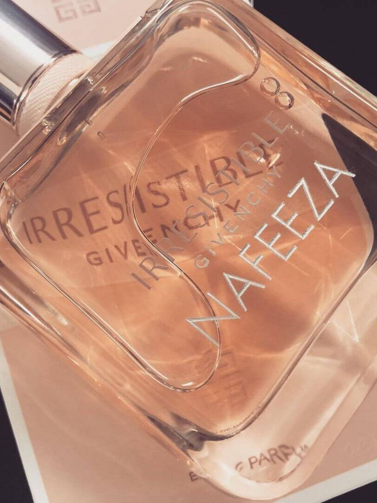 Givenchy+Perfume+Engraving_edited.jpg