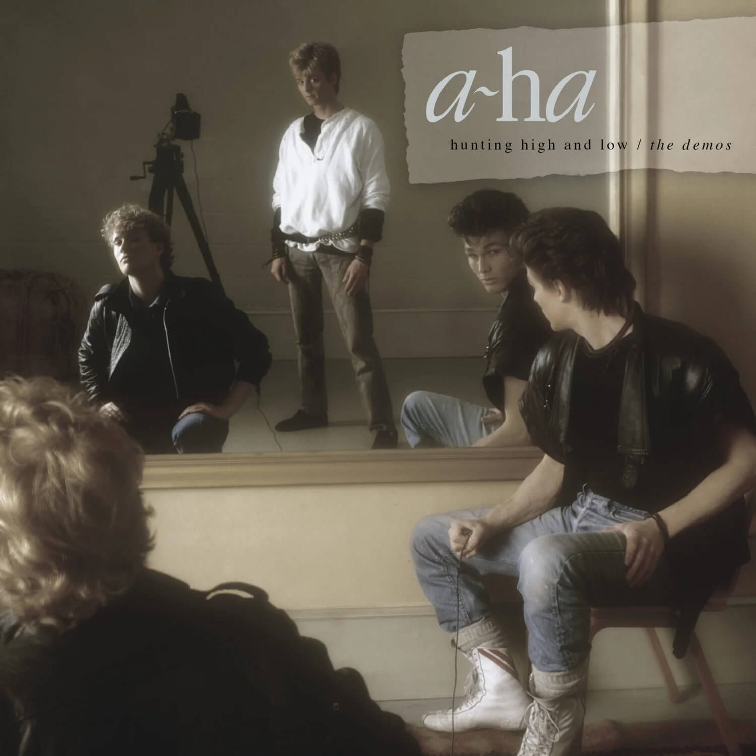 Albumcover van A-Ha - Hunting High And Low: The 1984 Demos (Transparant Vinyl LP) (Limited Crystal Clear Coloured Vinyl LP)