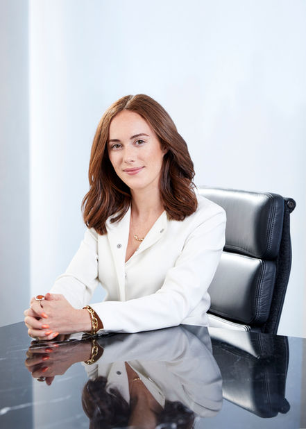 Business headshot nyc , corporate headshots near me , corporate headshot near me , Ceo portrait , executive headshot