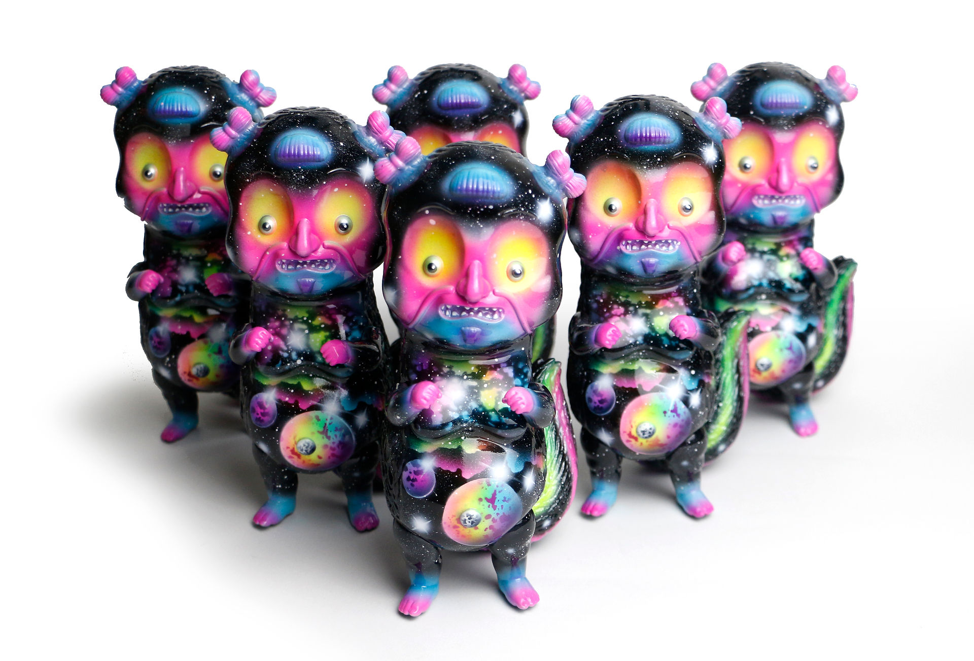 "NEON SPACE"
Huang Da Xien Weasel