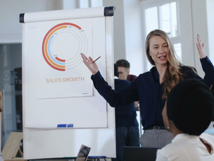 How to increase client retention through an effective re-pitch