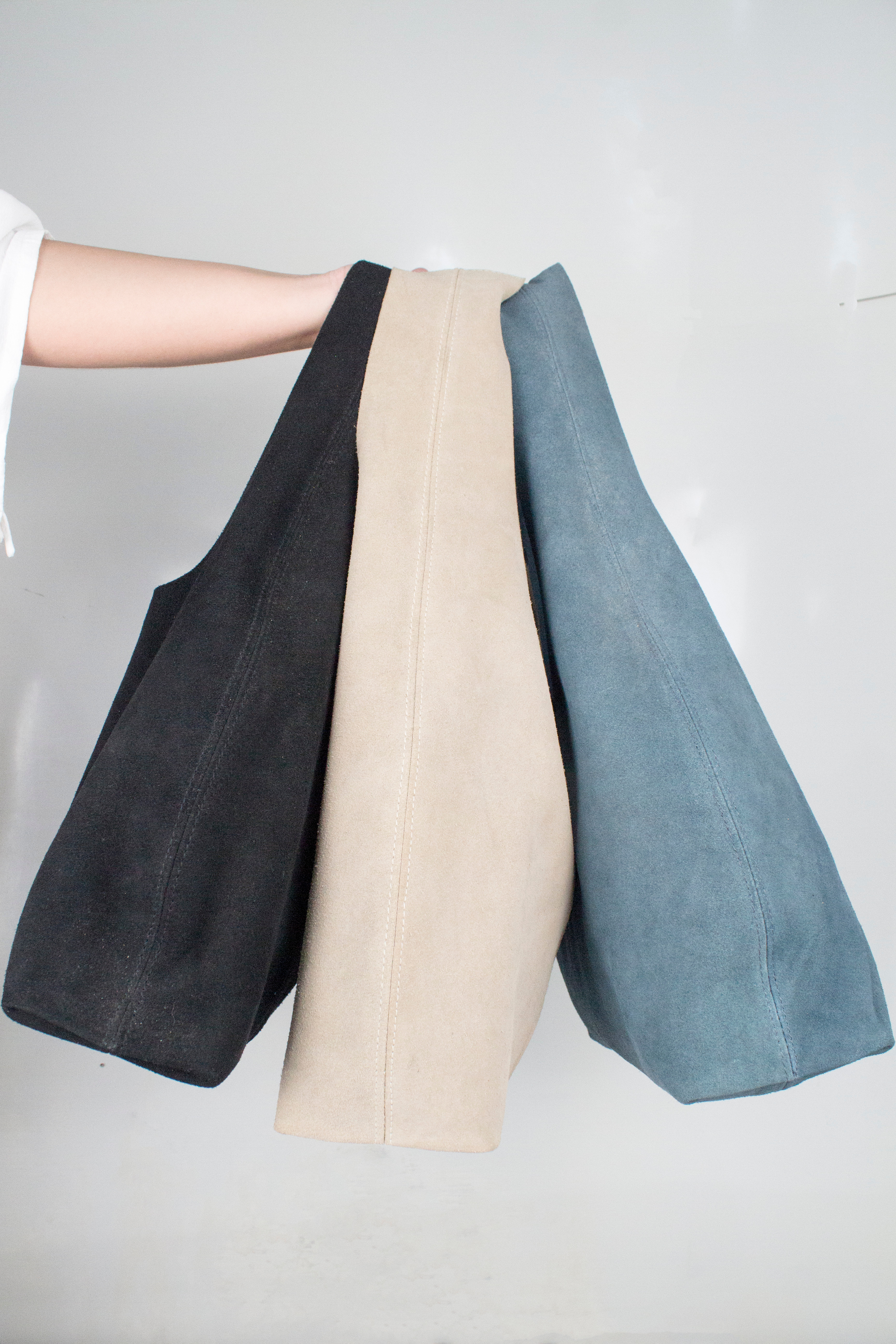 AVI SUEDE SHOULDER BAG