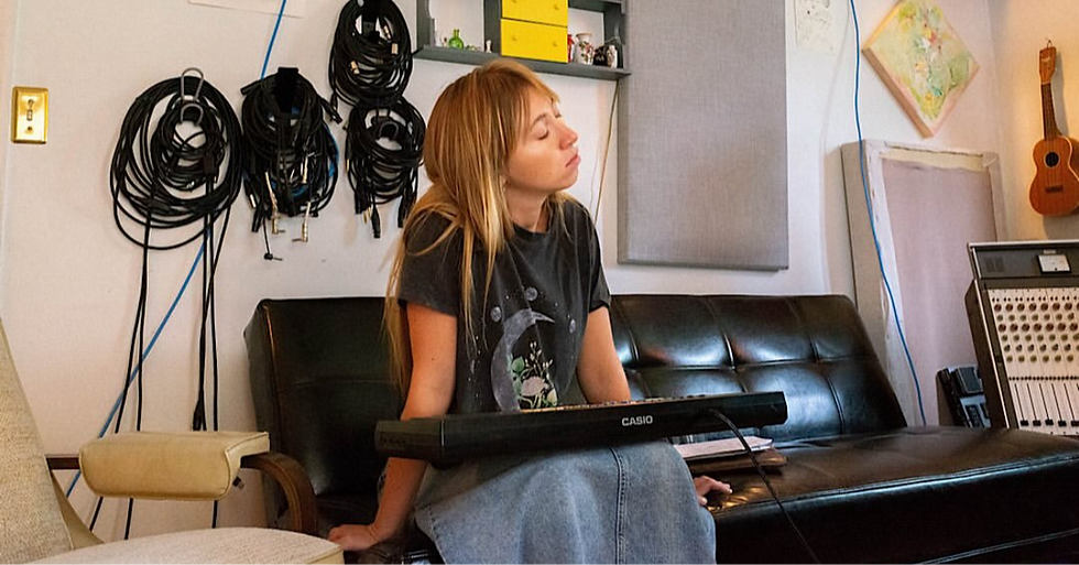 Songs from the Passenger Seat: Zoe Lemon’s take on songwriting in motion and chasing glimmers.