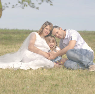 Photographe portrait de famille à Melun : réussir votre séance photo lifestyle en Seine-et-Marne et en Île-de-France