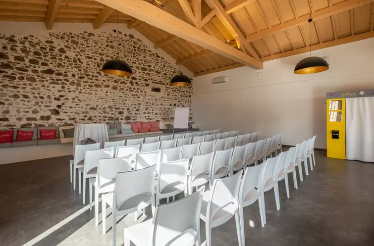 salle-de-seminaire-entreprise-beaujolais
