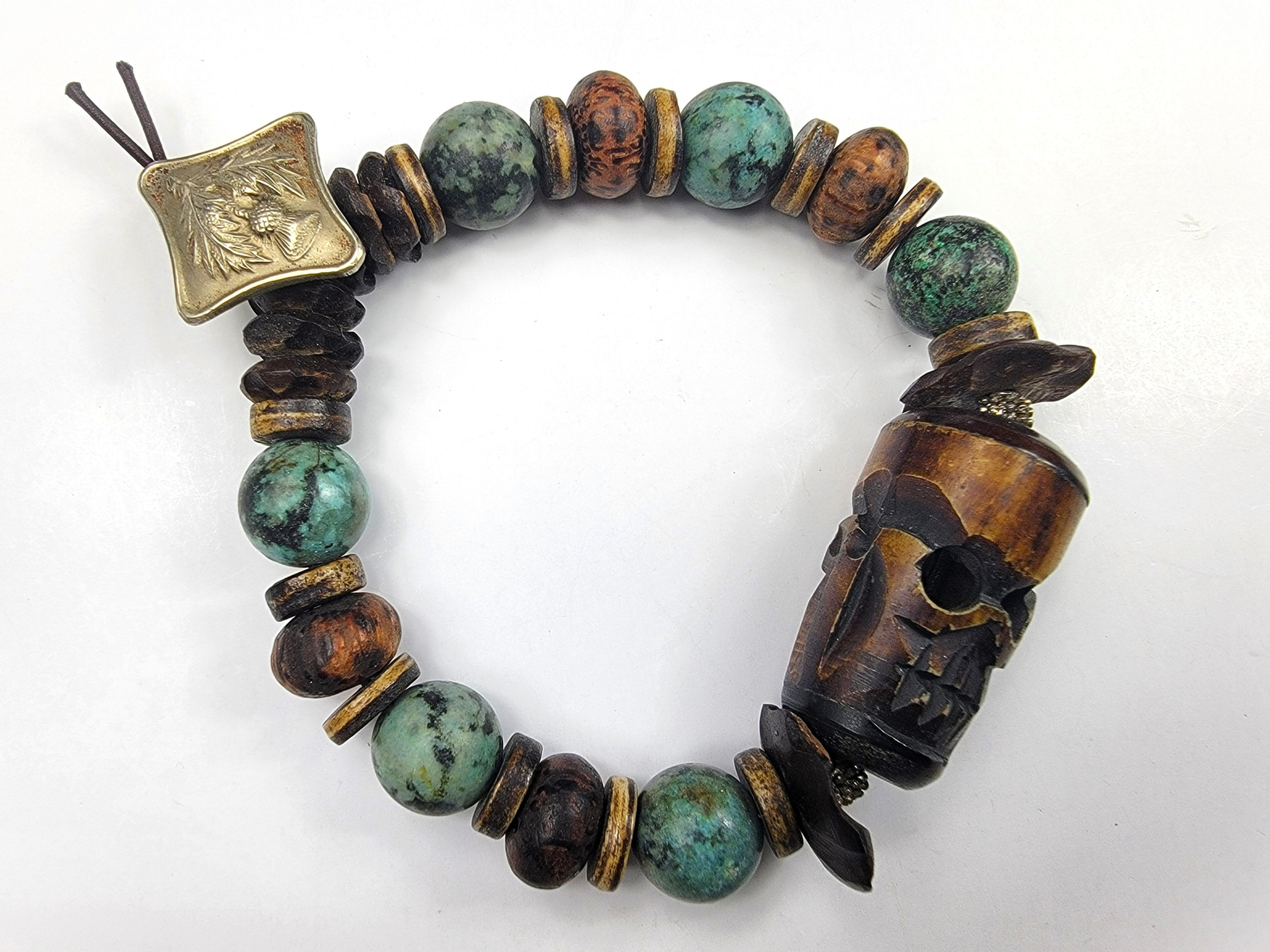 Top view of the Islands To Highlands Scotland The Brave Bracelet.