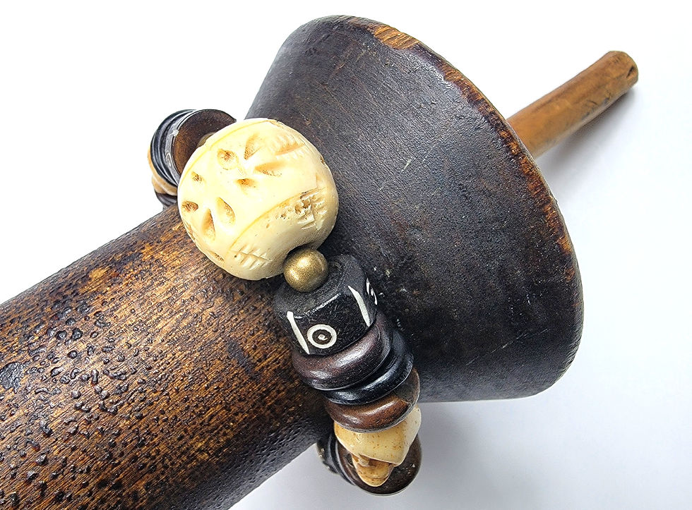 Thumbnail: Side view of the Islands To Highlands Atlas Mountains Bracelet.