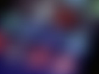 Asesor de e-commerce brindando atención al cliente en múltiples canales de comunicación