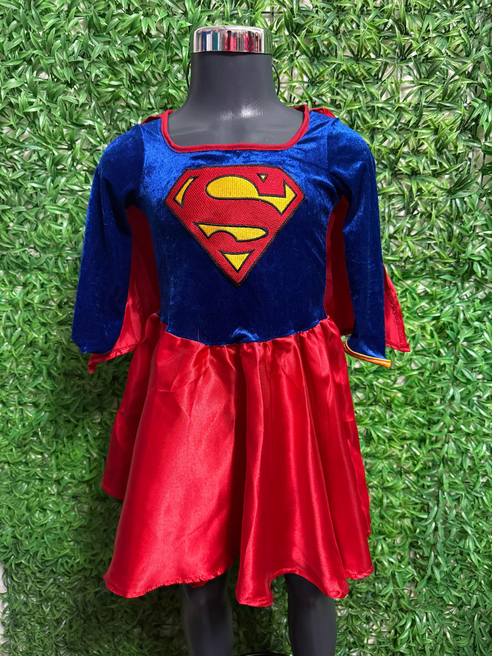 Super girl
Talla 3-4