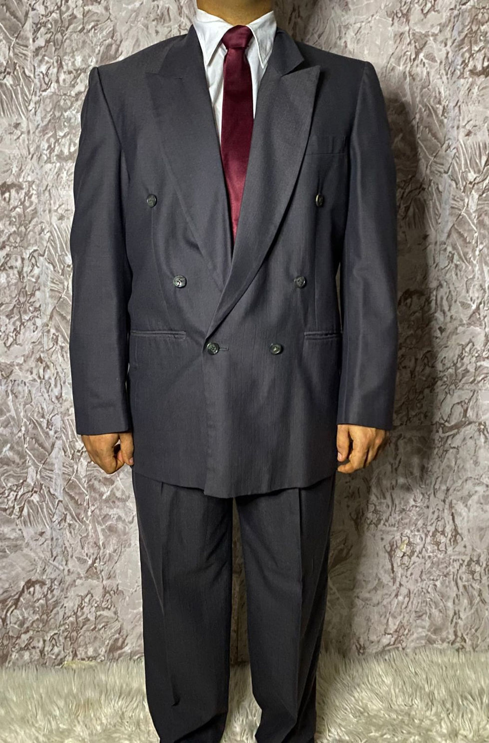 Traje Clásico gris
Talla 36