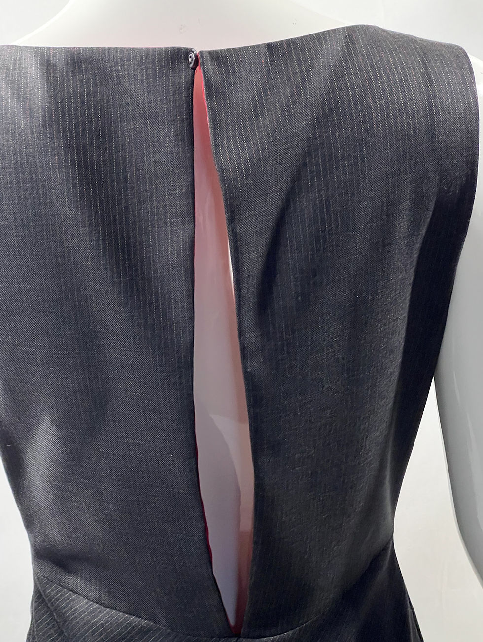 Thumbnail: Richard Tyler COUTURE Pencil Sleeveless  Long Dress- Gray Size: Small