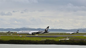 One of the LONGEST flight in the world [Auckland to New York] on NZ1 & NZ2