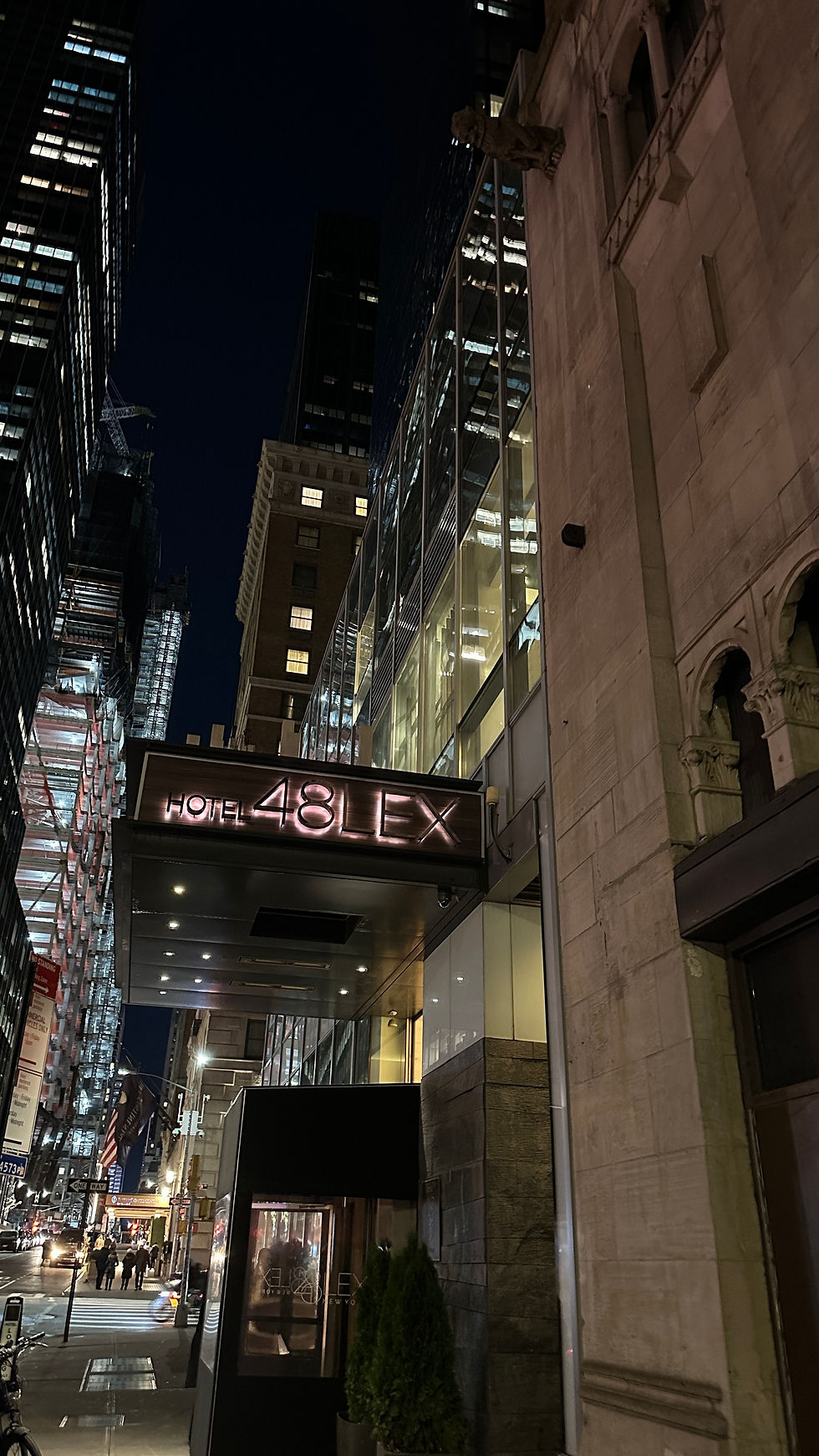 SH*T SHOW! Hotel 48LEX New York