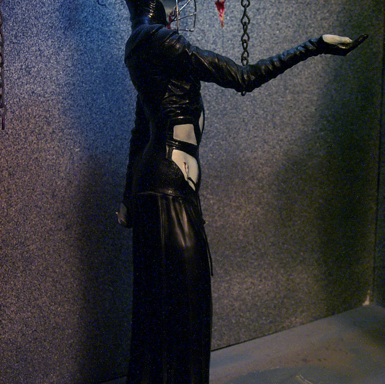 Hellraiser Female Cenobite Screamin' 1/4 scale vinyl model build